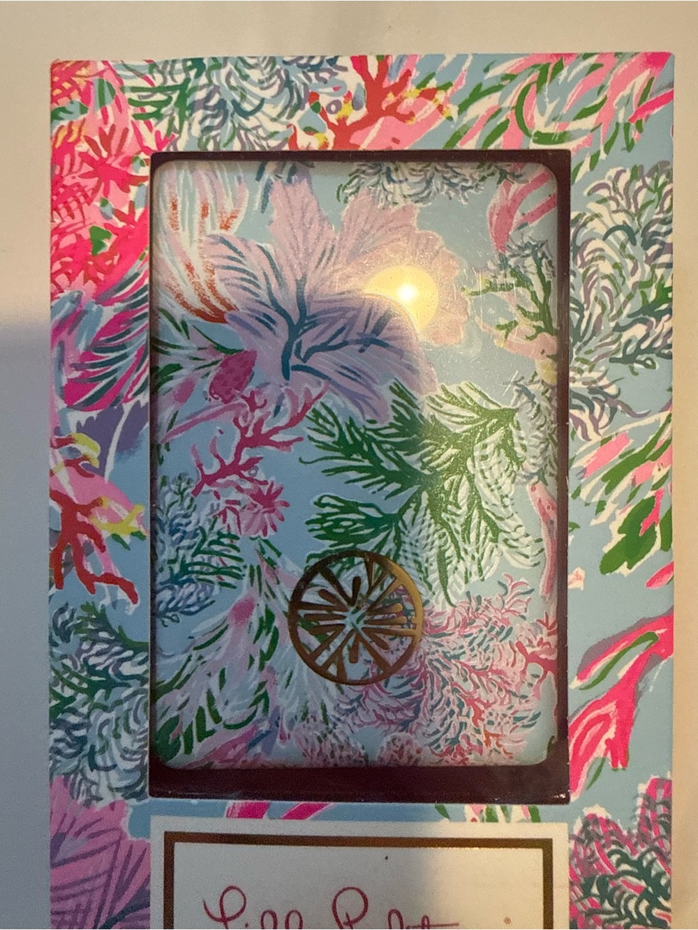 Lilly Pulitzer Portable Wireless Charger Features In Cay To My Heart - Picture 5 of 7